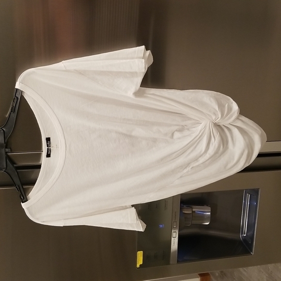 💕AVOCADO💕 Cloud Tee ~ Front Knot High Low Hem 100% Cotton White One Size NWT - Picture 1 of 7